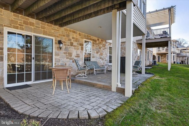 2816 MIMOSA LN, Lancaster, PA 17601