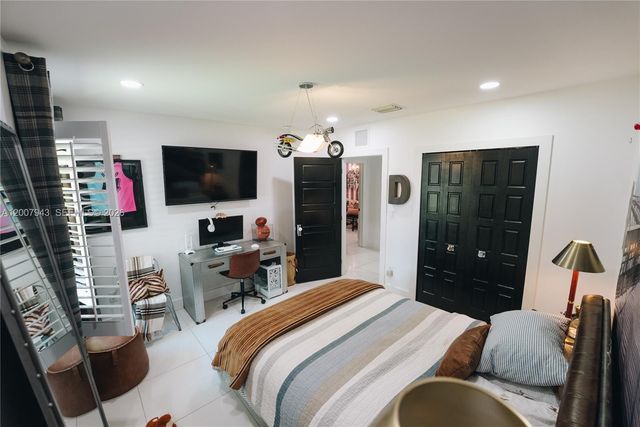 16241 W Troon Circle, Miami Lakes, FL 33014