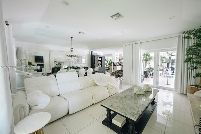 16241 W Troon Circle, Miami Lakes, FL 33014
