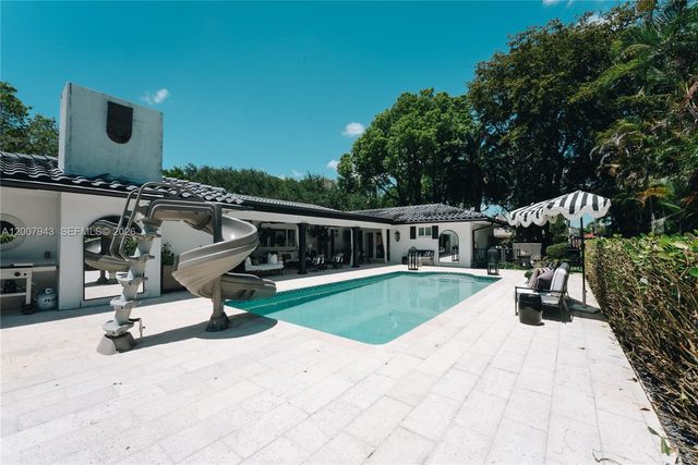 16241 W Troon Circle, Miami Lakes, FL 33014