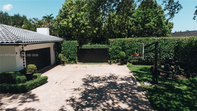 16241 W Troon Circle, Miami Lakes, FL 33014