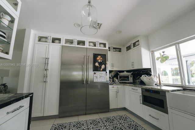 16241 W Troon Circle, Miami Lakes, FL 33014