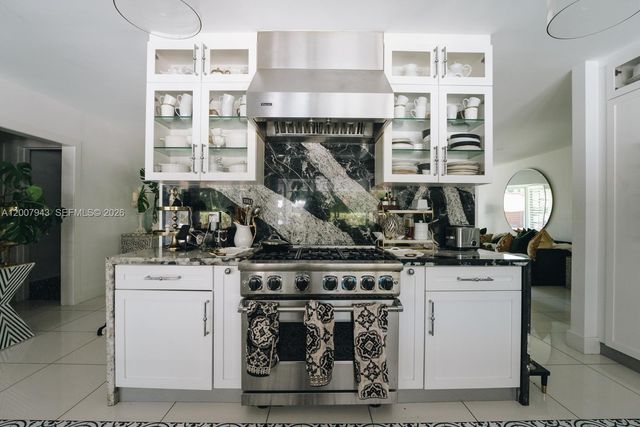 16241 W Troon Circle, Miami Lakes, FL 33014