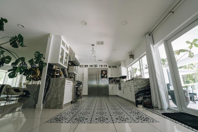 16241 W Troon Circle, Miami Lakes, FL 33014