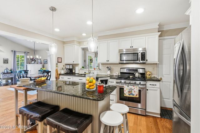 251 Hamiltonian Drive, Middletown, NJ 07701