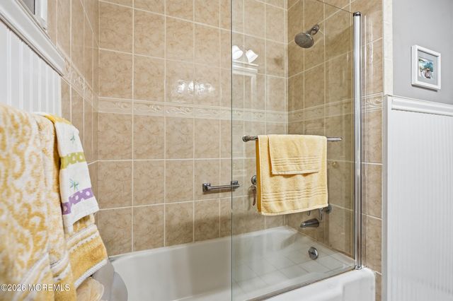 251 Hamiltonian Drive, Middletown, NJ 07701