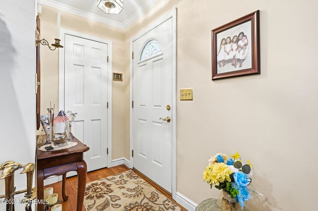 251 Hamiltonian Drive, Middletown, NJ 07701