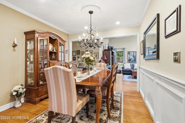 251 Hamiltonian Drive, Middletown, NJ 07701
