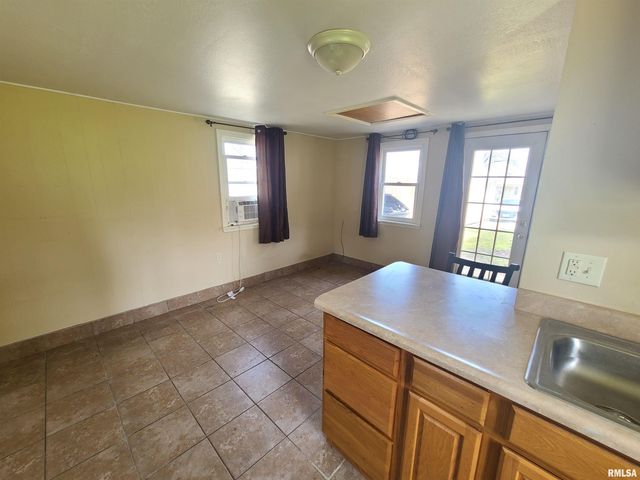 224 & 224½ GRANDVIEW Avenue, East Peoria, IL 61611