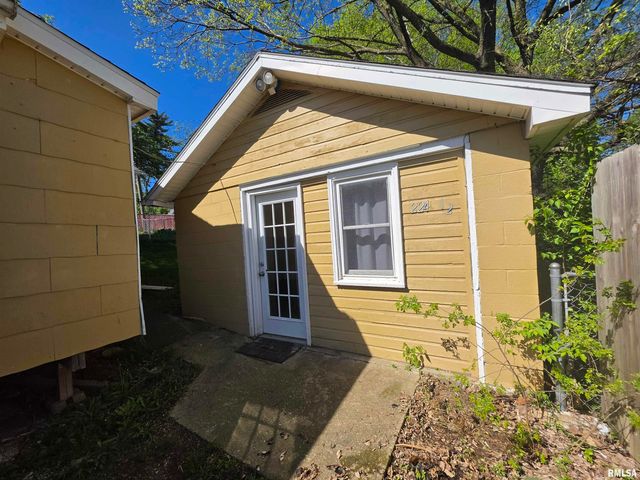 224 & 224½ GRANDVIEW Avenue, East Peoria, IL 61611
