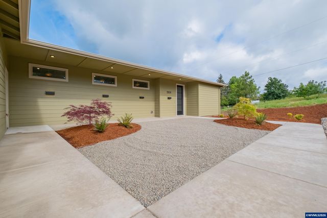 12031 Happy Wy SE, Jefferson, OR 97352