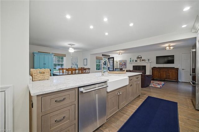 7312 Colony Point RD, Norfolk, VA 23505
