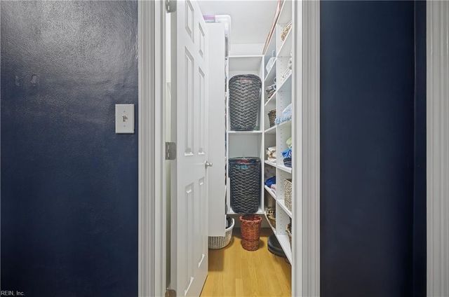 7312 Colony Point RD, Norfolk, VA 23505