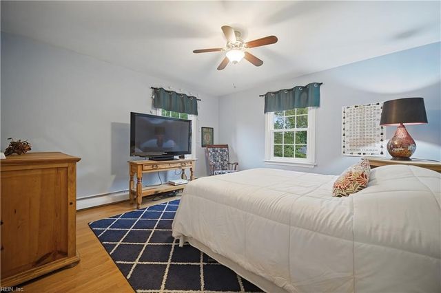 7312 Colony Point RD, Norfolk, VA 23505