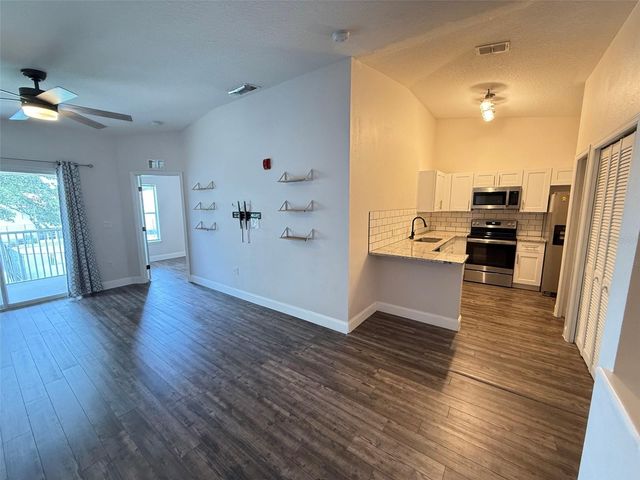 8846 GRAND PALMS CIRCLE B, Kissimmee, FL 34747