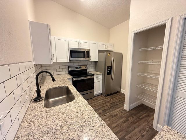 8846 GRAND PALMS CIRCLE B, Kissimmee, FL 34747