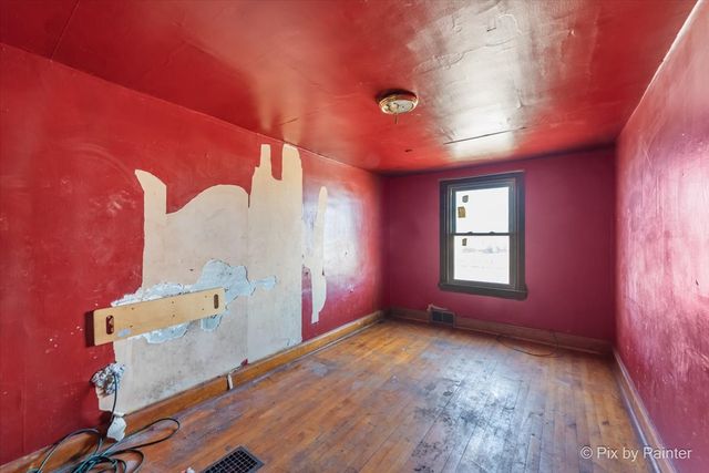 5017 W OGDEN Avenue, Cicero, IL 60804