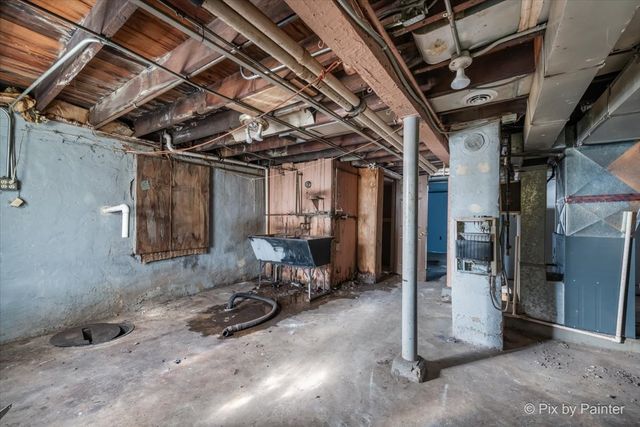 5017 W OGDEN Avenue, Cicero, IL 60804