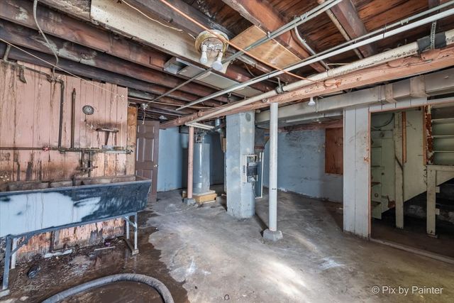 5017 W OGDEN Avenue, Cicero, IL 60804