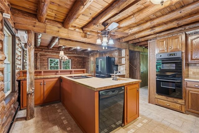 194 Foster Rd, North Sewickley Twp, PA 15010