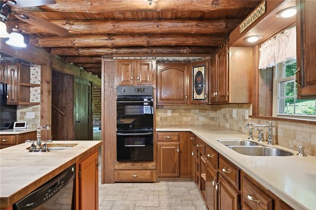194 Foster Rd, North Sewickley Twp, PA 15010