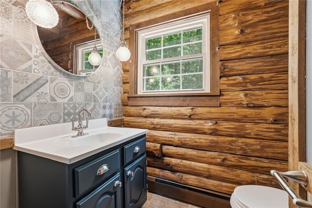 194 Foster Rd, North Sewickley Twp, PA 15010