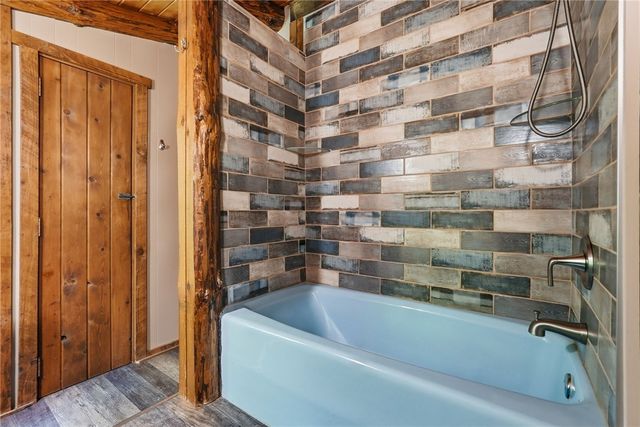 194 Foster Rd, North Sewickley Twp, PA 15010