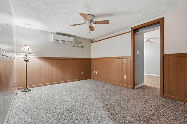 194 Foster Rd, North Sewickley Twp, PA 15010
