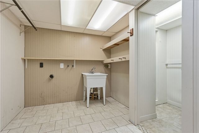 194 Foster Rd, North Sewickley Twp, PA 15010