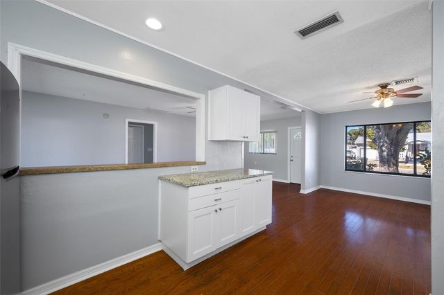 218 80TH AVENUE N, St Petersburg, FL 33702