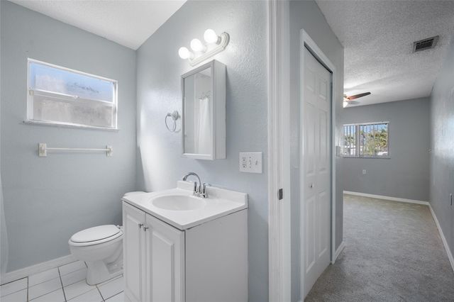 218 80TH AVENUE N, St Petersburg, FL 33702