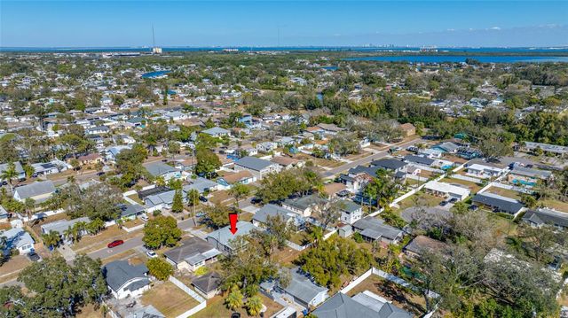 218 80TH AVENUE N, St Petersburg, FL 33702