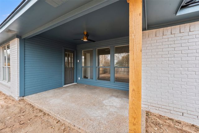 1020 Dane Drive, Hewitt, TX 76643