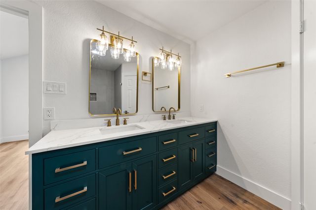 1020 Dane Drive, Hewitt, TX 76643