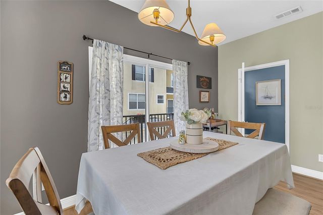 28 W ESTHER STREET E, Orlando, FL 32806