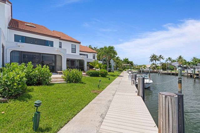 2339 Treasure Isle Drive 43, Palm Beach Gardens, FL 33410