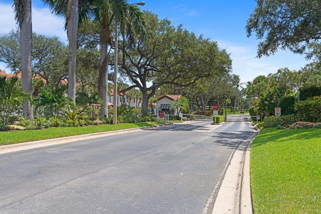 2339 Treasure Isle Drive 43, Palm Beach Gardens, FL 33410