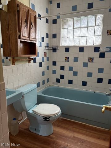 1628 Merrill Avenue, Akron, OH 44306