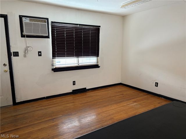 1628 Merrill Avenue, Akron, OH 44306