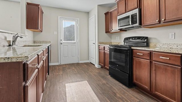 6026 Coral Cove Road, Baytown, TX 77523