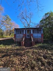 1045 N Wilkinson Street, Milledgeville, GA 31061