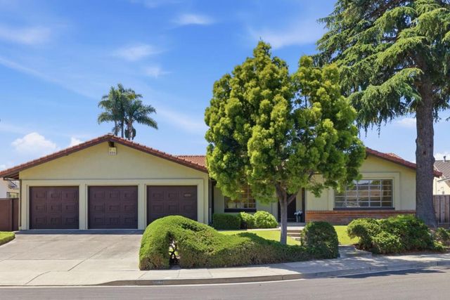 592 Trumbull Court, Sunnyvale, CA 94087