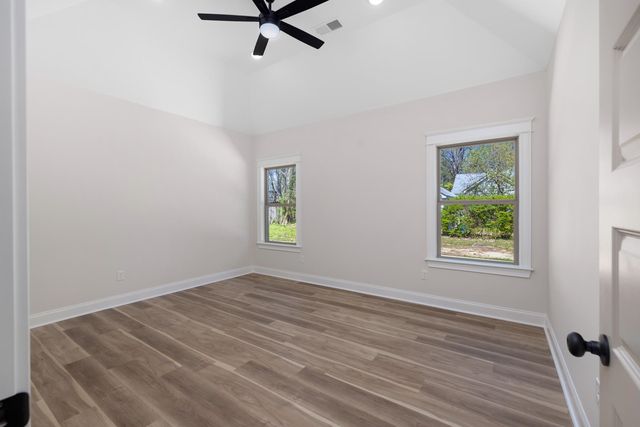 319 N MAPLE ST, Covington, TN 38019