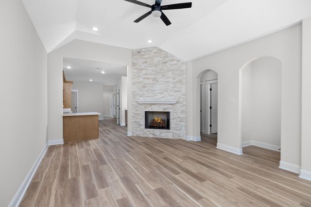 319 N MAPLE ST, Covington, TN 38019