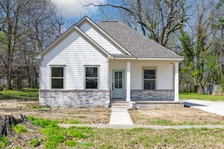 319 N MAPLE ST, Covington, TN 38019