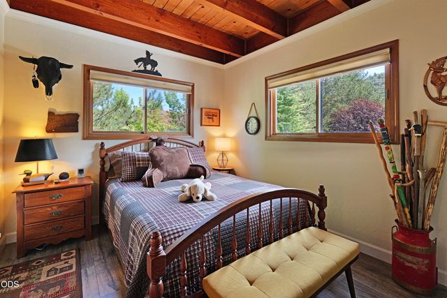 20551 Highway 62, Shady Cove, OR 97539