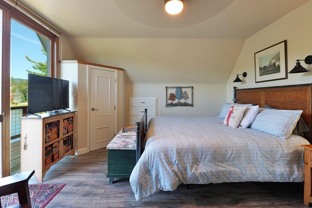 20551 Highway 62, Shady Cove, OR 97539