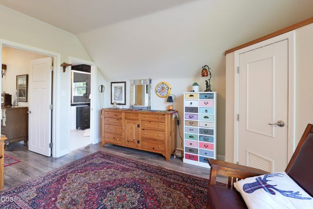 20551 Highway 62, Shady Cove, OR 97539