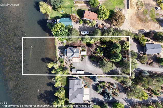 20551 Highway 62, Shady Cove, OR 97539