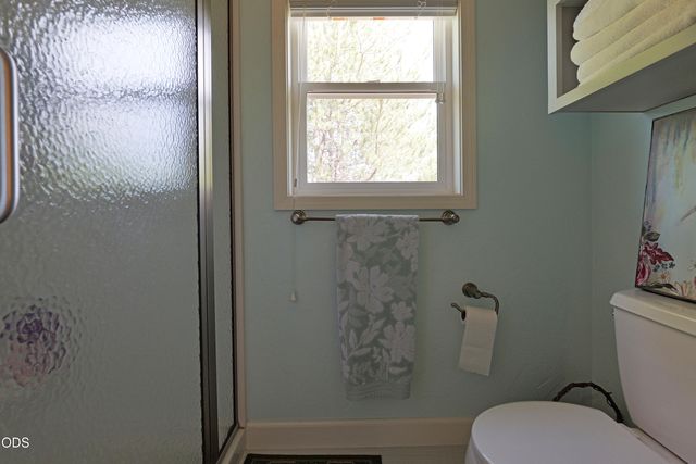 20551 Highway 62, Shady Cove, OR 97539